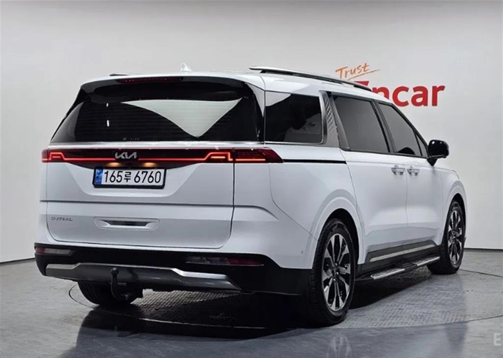 KIA Carnival - Vista 2