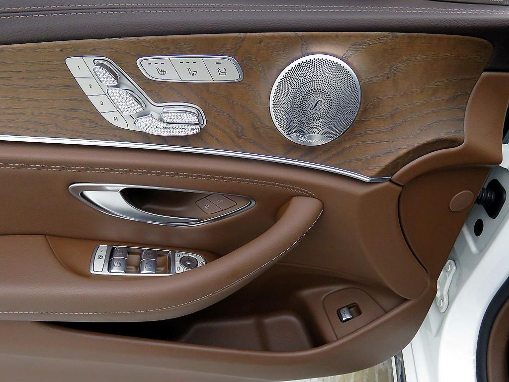 Mercedes Benz E class - Vista 10