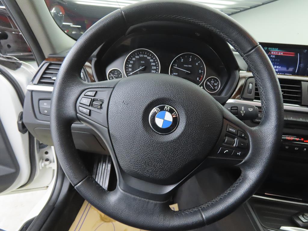 BMW 3 series - Vista 8