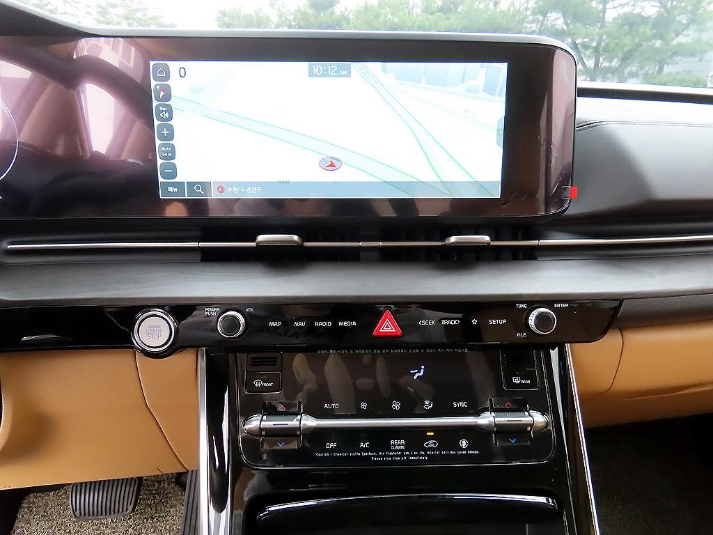 KIA Carnival - Vista 12