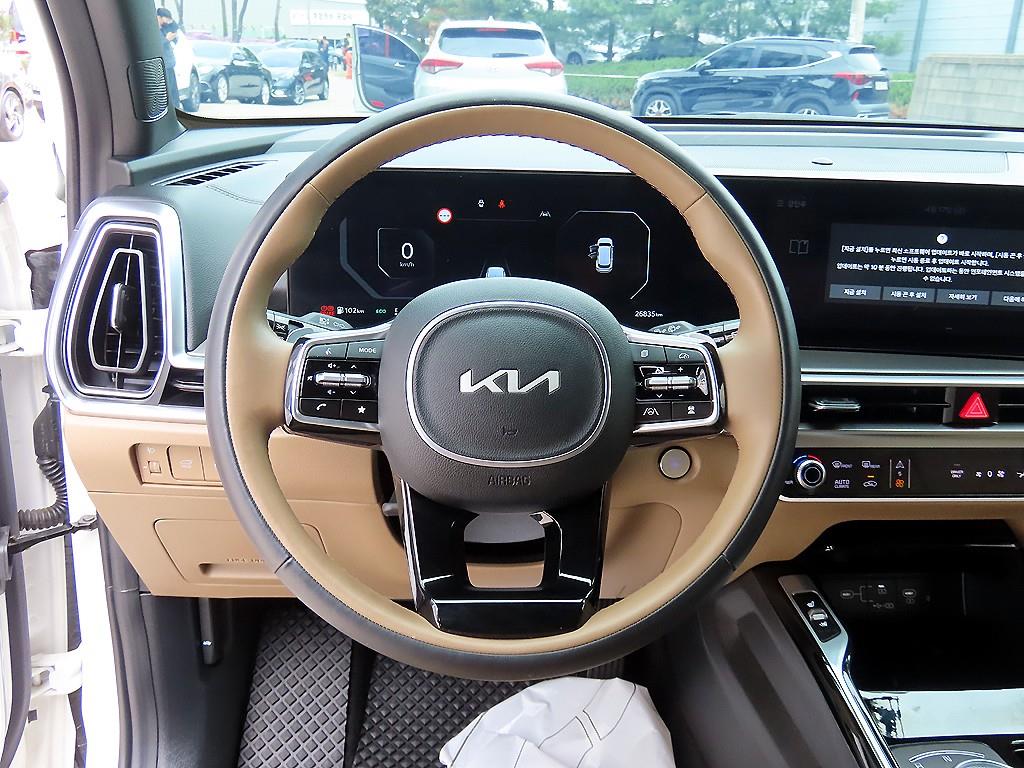 KIA Sorento - Vista 8