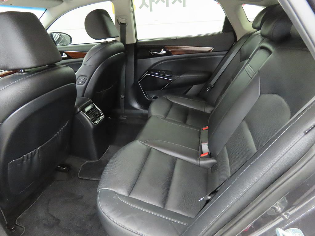 KIA K7 - Vista 8