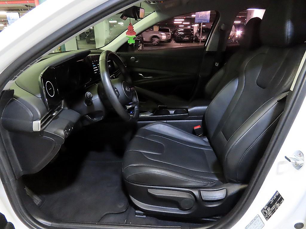 HYUNDAI Avante - Vista 6