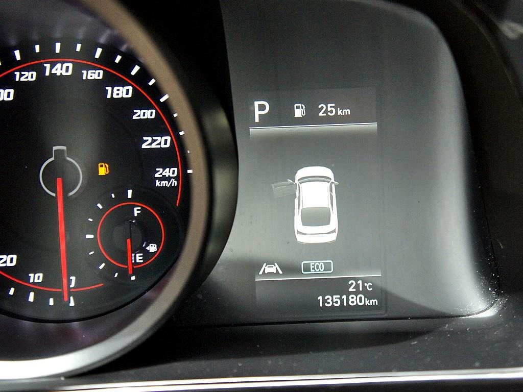 HYUNDAI Avante 2021 Blanco - Importación desde Corea - HF Imports Iquique - Foto 9