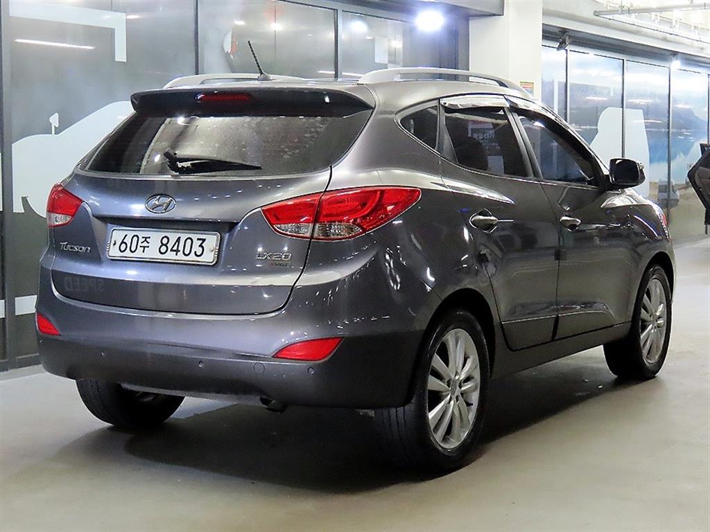 HYUNDAI Tucson - Vista 4