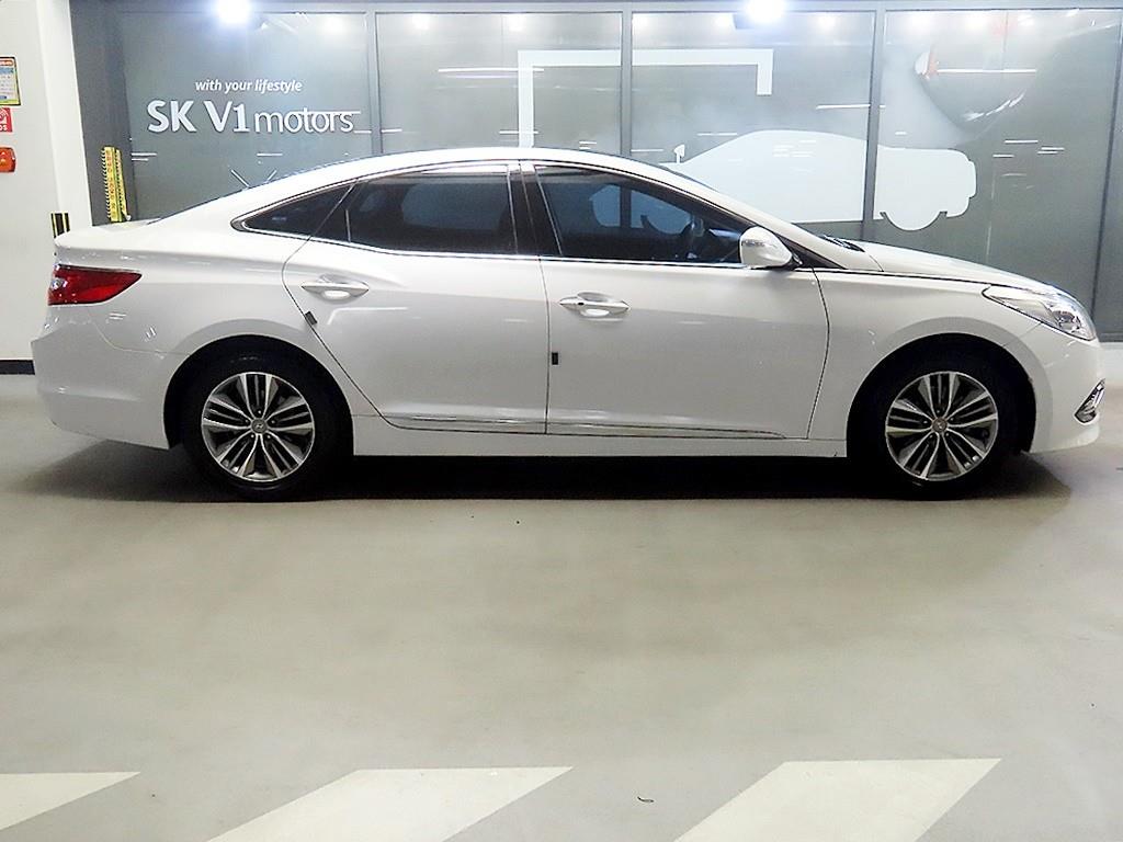 HYUNDAI Grandeur - Vista 3