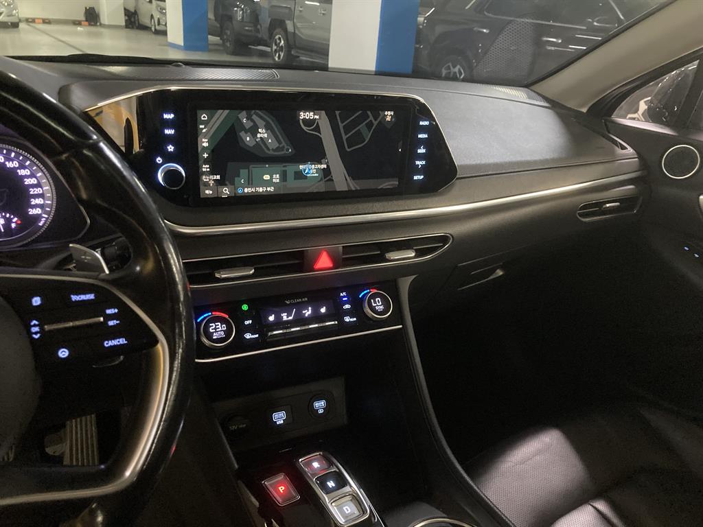 HYUNDAI Sonata - Vista 6