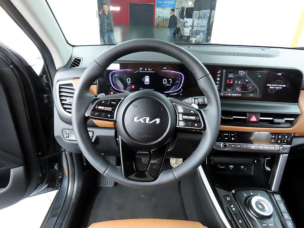 KIA Seltos - Vista 9