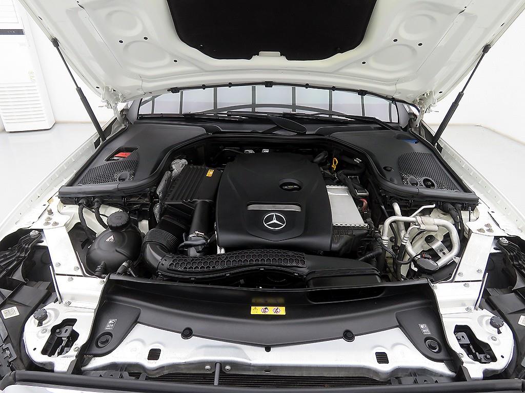 Mercedes Benz E class 2019 Blanco - Importación desde Corea - HF Imports Iquique - Foto 19