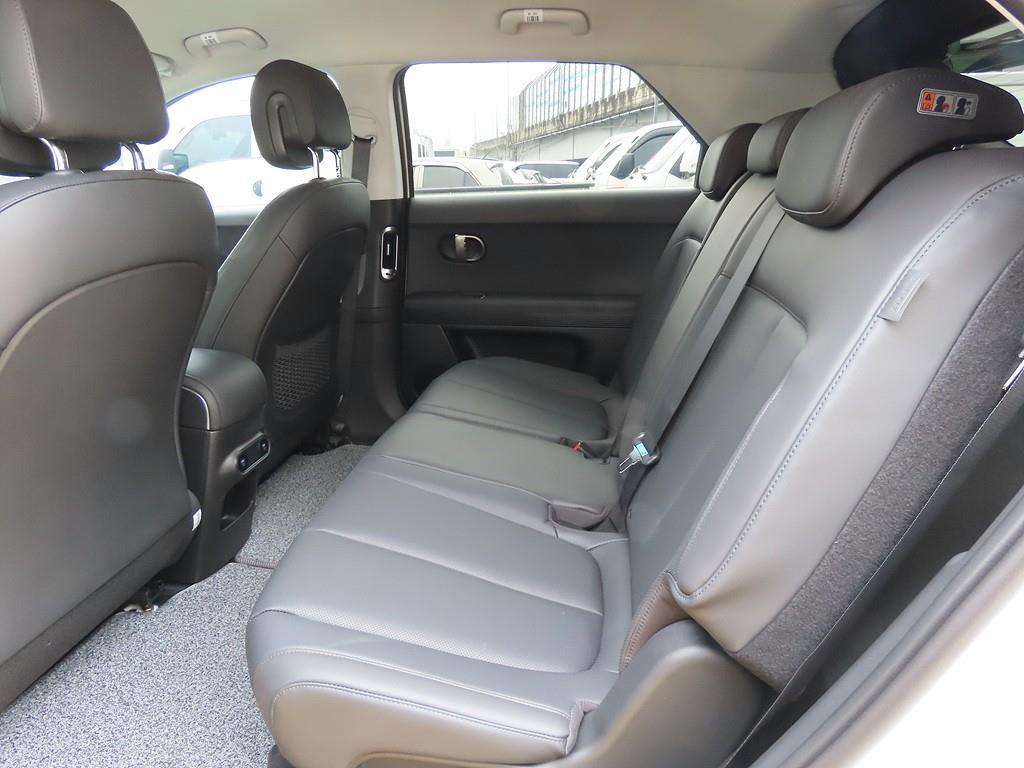 HYUNDAI Ioniq 5 - Vista 7