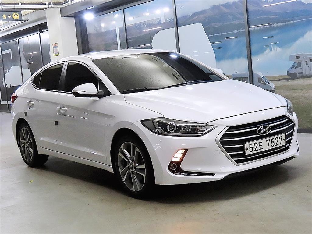 HYUNDAI Avante 2018 - Importación desde Corea - HF Imports Iquique - Foto 1