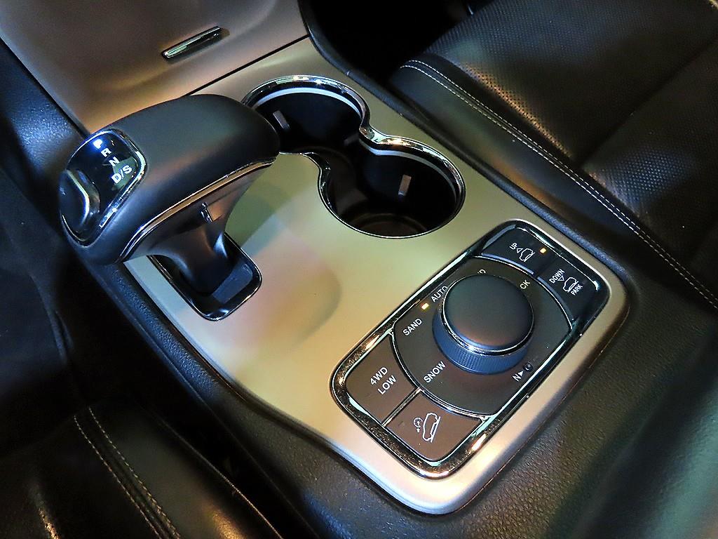 Jeep Cherokee - Vista 12