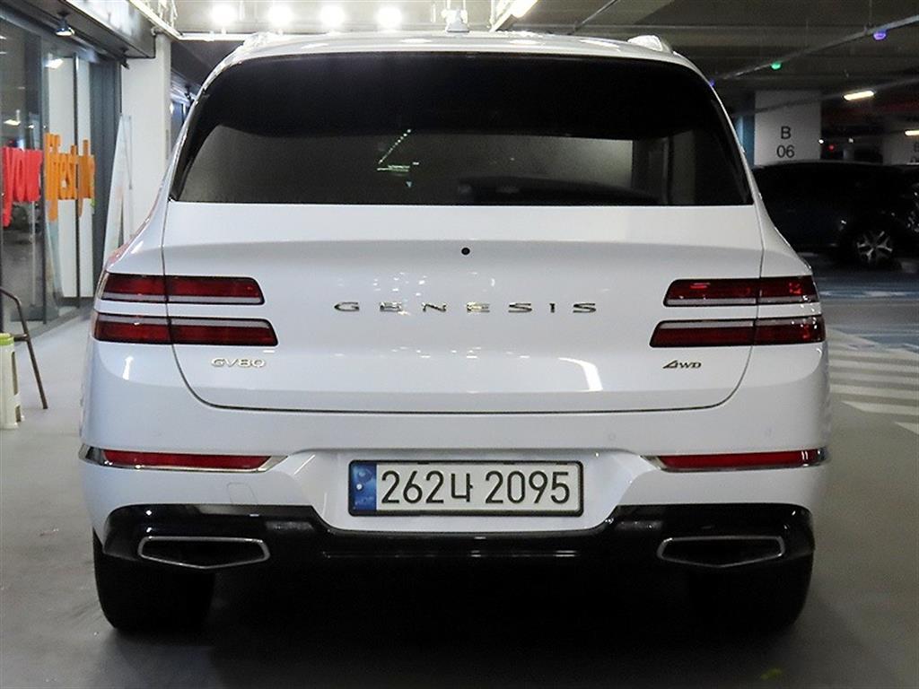 Genesis GV80 - Vista 5