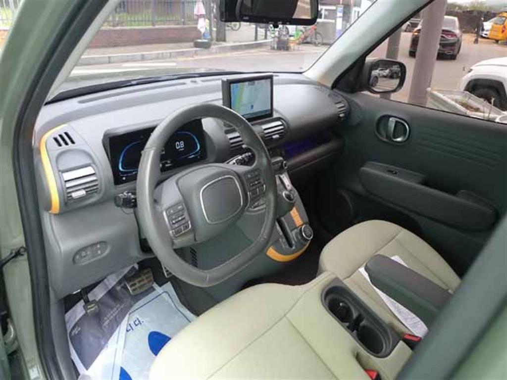 HYUNDAI Casper - Vista 7