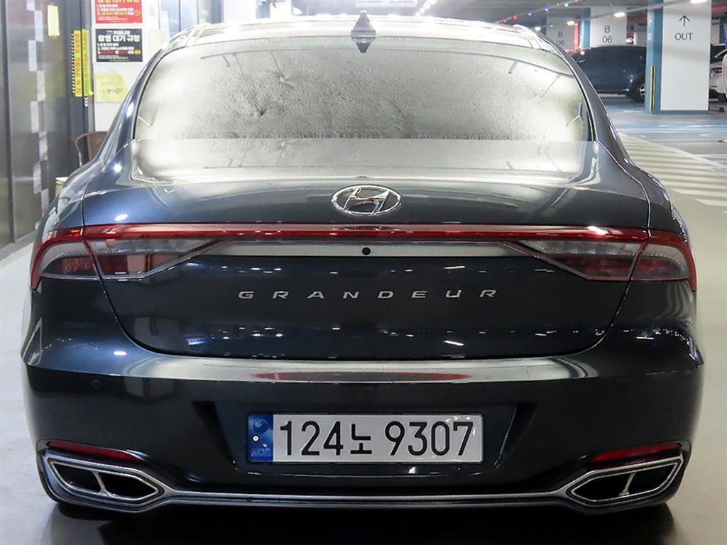 HYUNDAI Grandeur - Vista 5