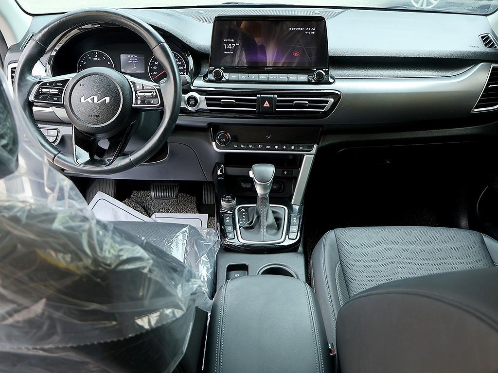 KIA Seltos - Vista 9