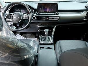 KIA Seltos - Vista 10