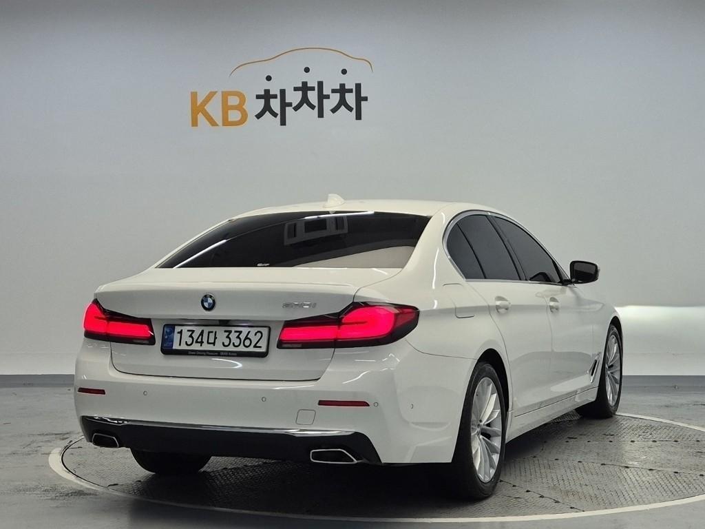 BMW 5 Series - Vista 3