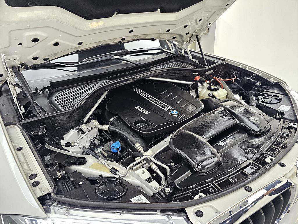 BMW X6 - Vista 6