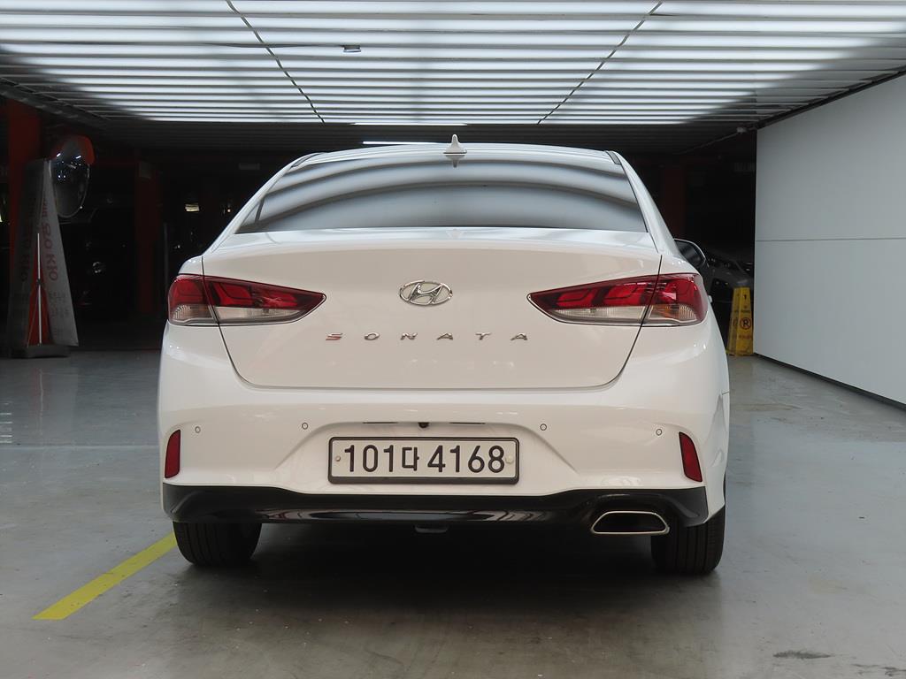 HYUNDAI Sonata - Vista 3