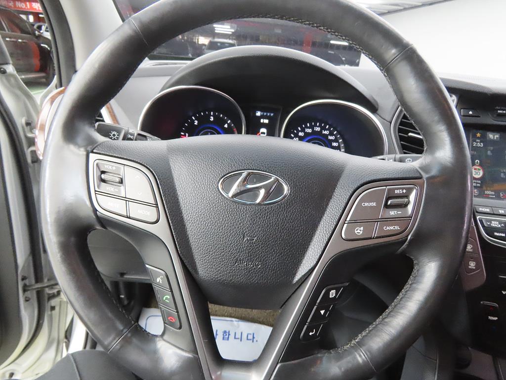 HYUNDAI Santa Fe - Vista 8