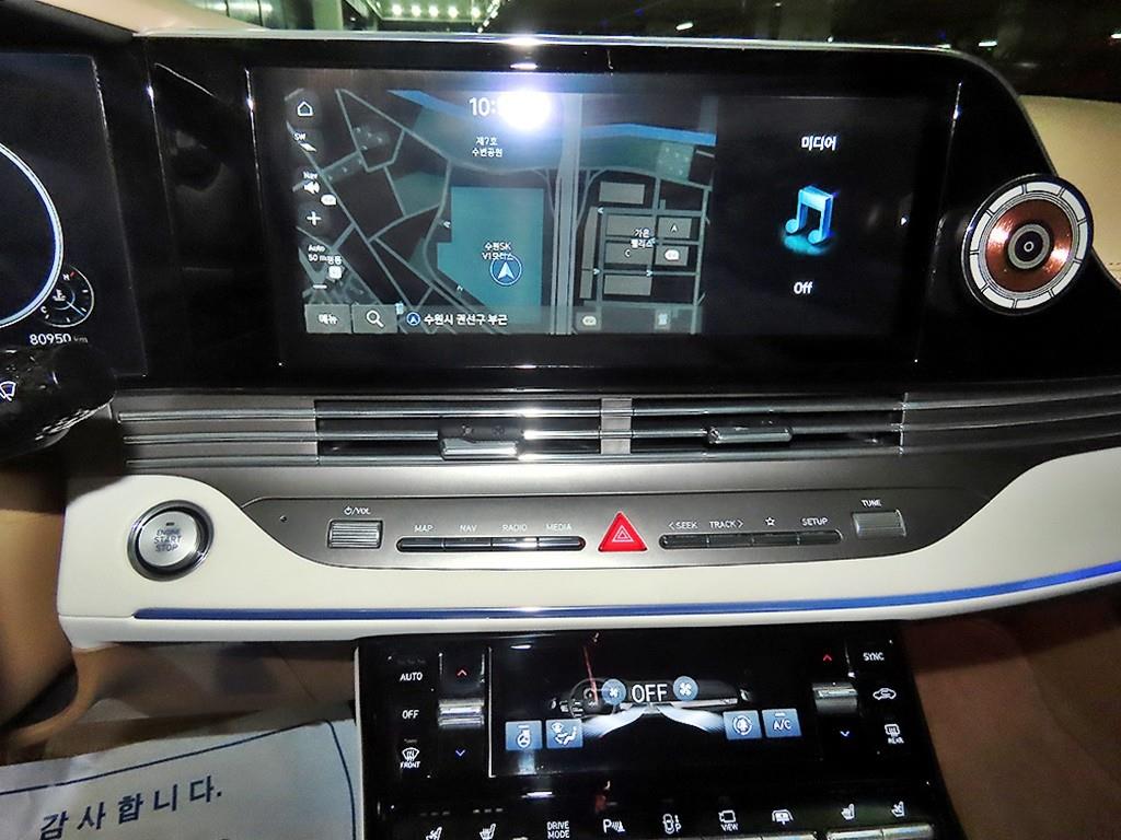 HYUNDAI Grandeur - Vista 11
