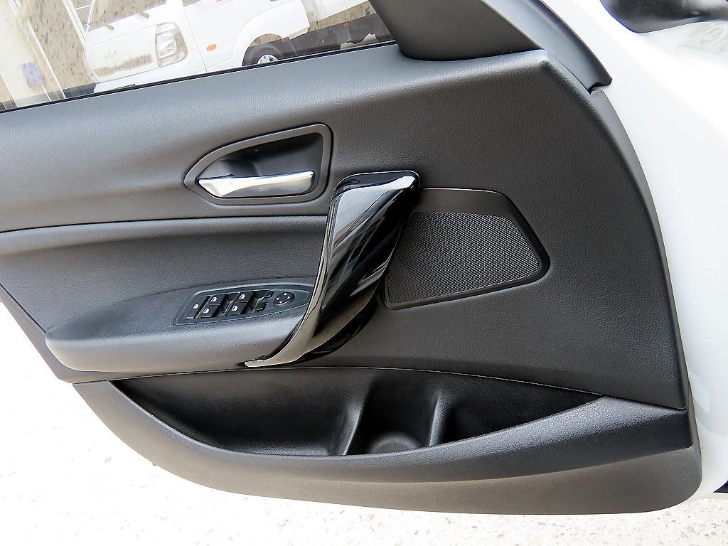 BMW 1 series - Vista 11