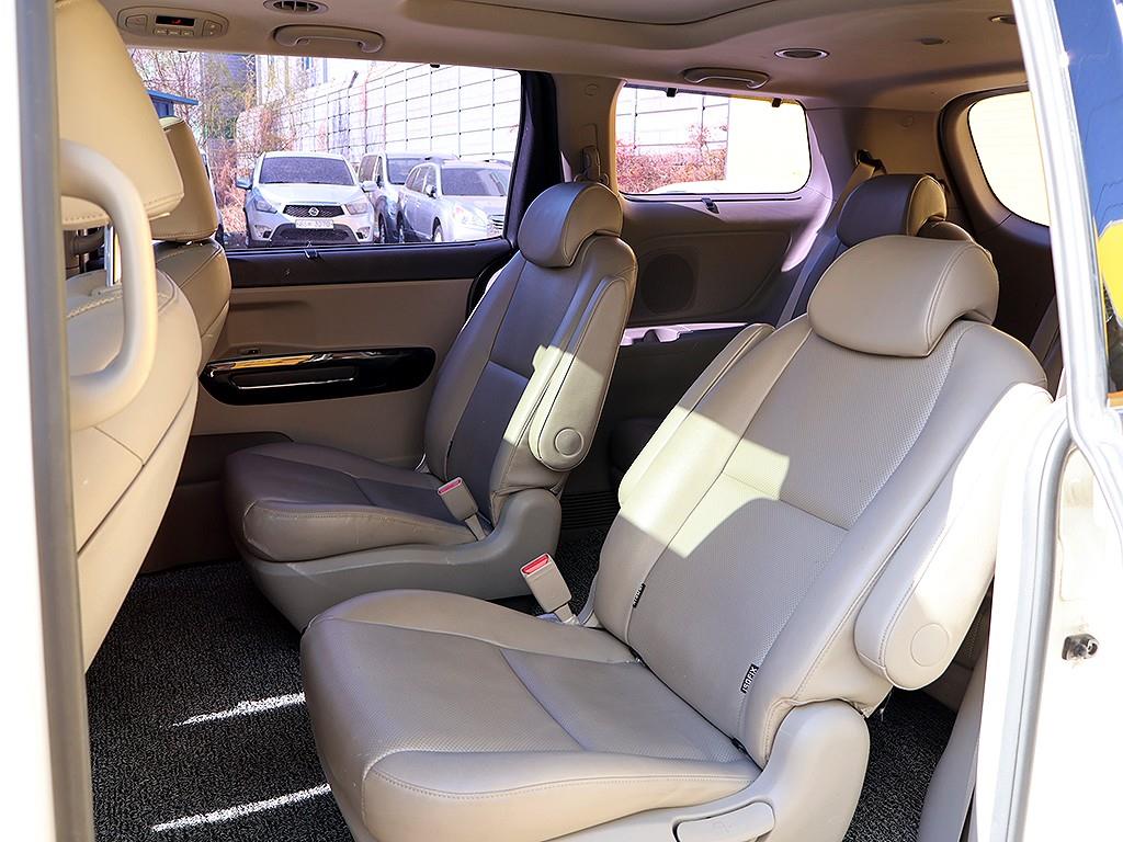 KIA Carnival 2017 Blanco - Importación desde Corea - HF Imports Iquique - Foto 12