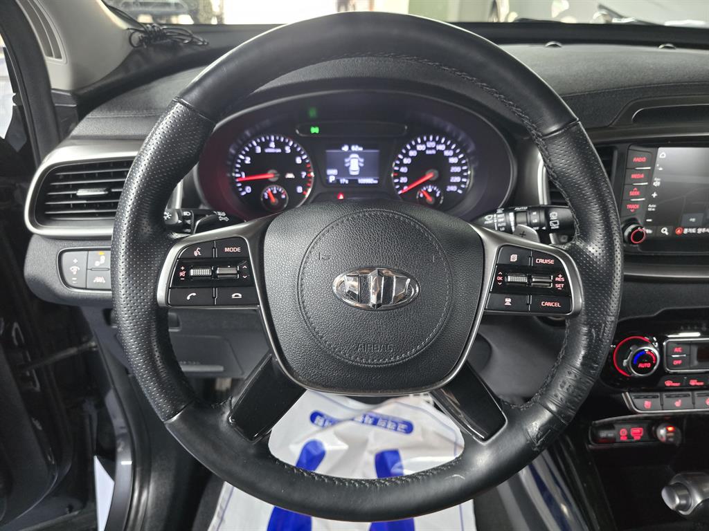 KIA Sorento - Vista 7