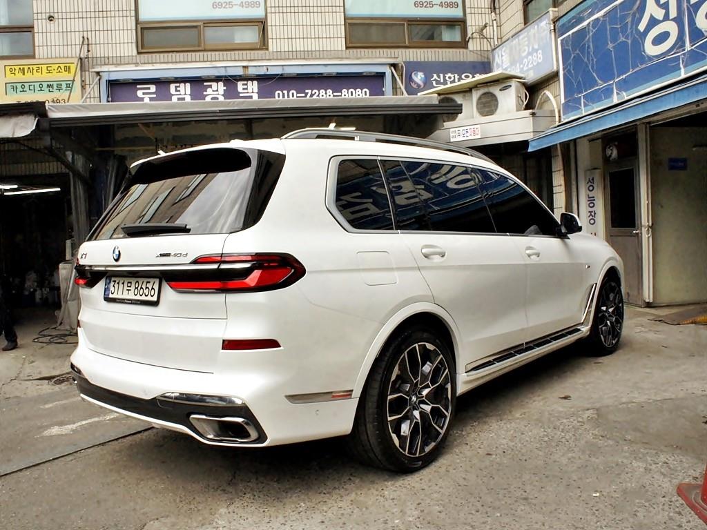 BMW X7 - Vista 7