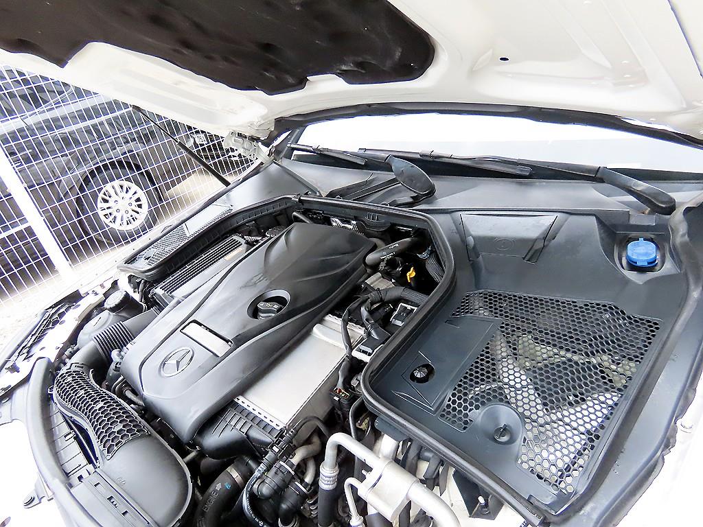 Mercedes Benz C Class 2017 Blanco - Importación desde Corea - HF Imports Iquique - Foto 19