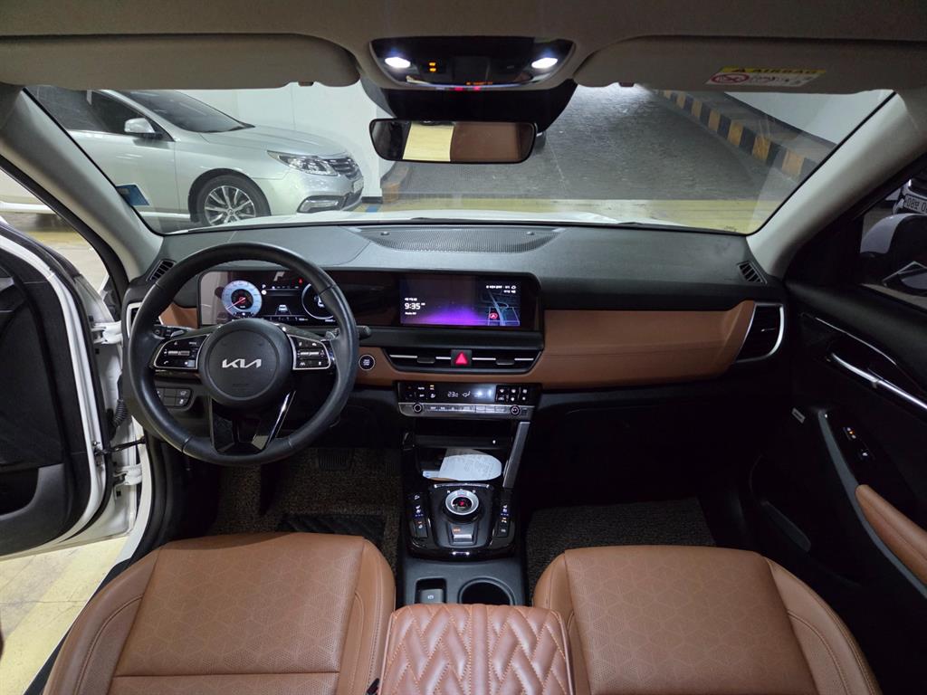 KIA Seltos - Vista 8