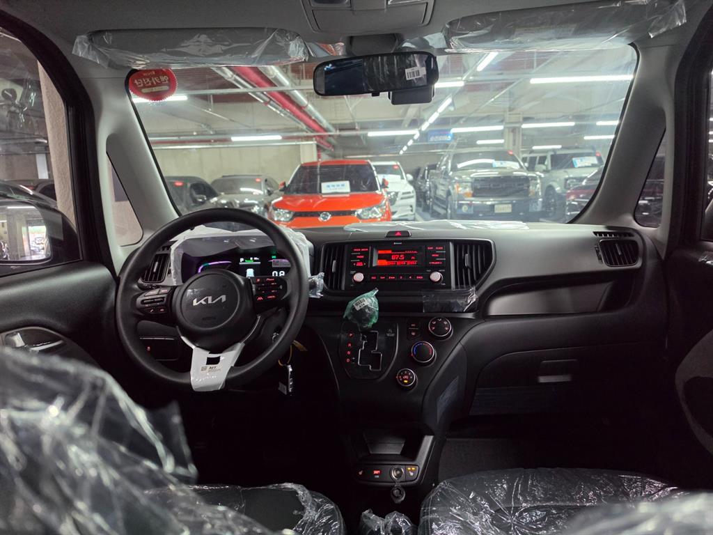 KIA Ray - Vista 8