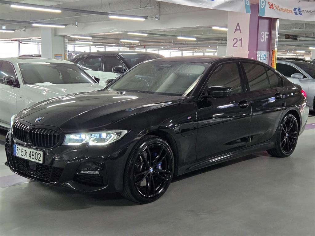 BMW 3 series 2021 Negro - Importación desde Corea - HF Imports Iquique - Foto 1
