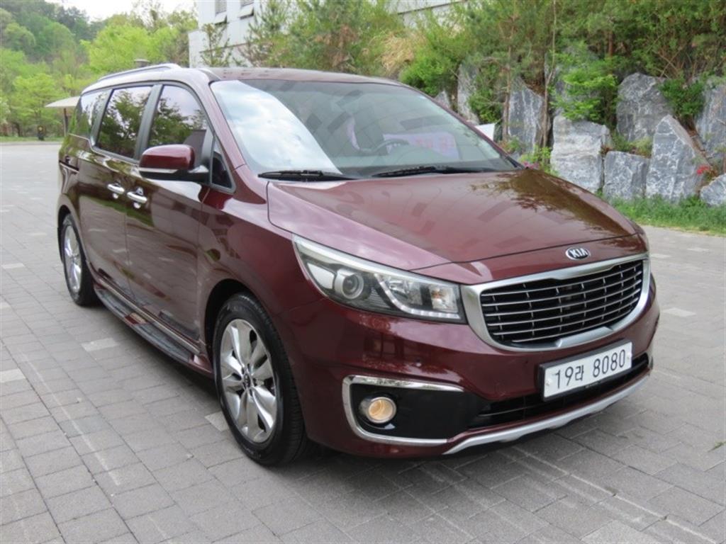 KIA Carnival - Vista 3
