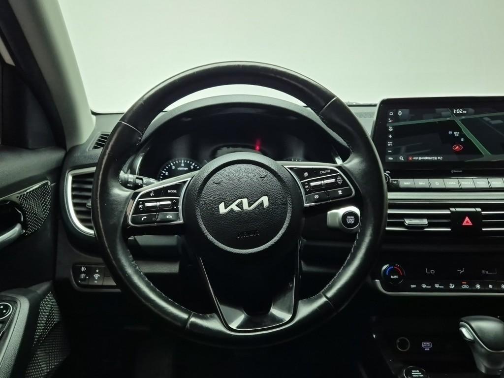 KIA Seltos - Vista 9