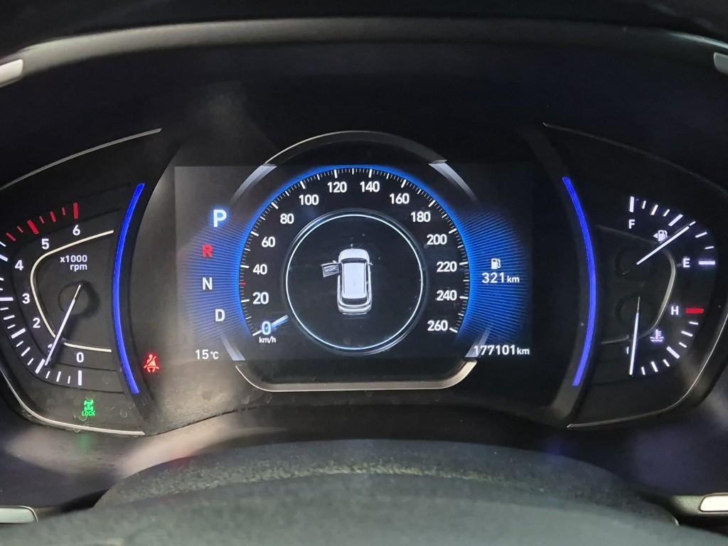 HYUNDAI Santa Fe - Vista 6