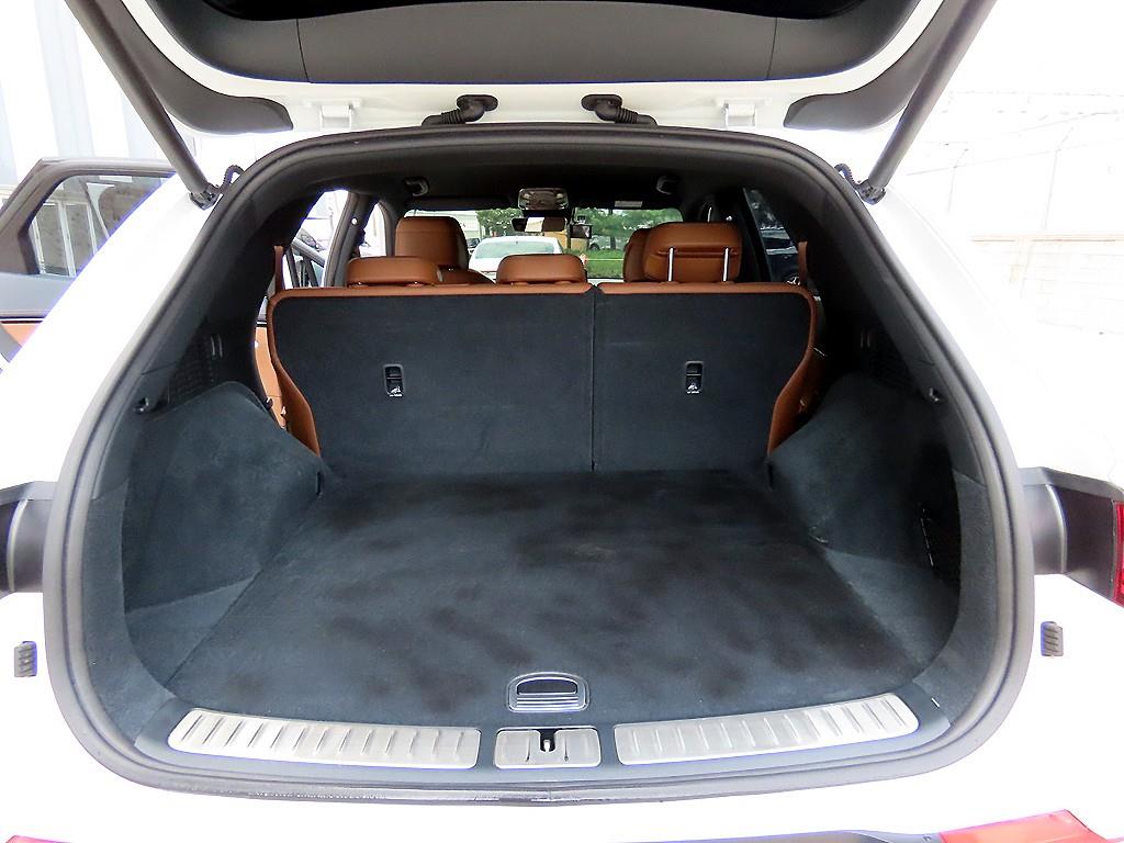 Genesis GV70 2022 Blanco - Importación desde Corea - HF Imports Iquique - Foto 18