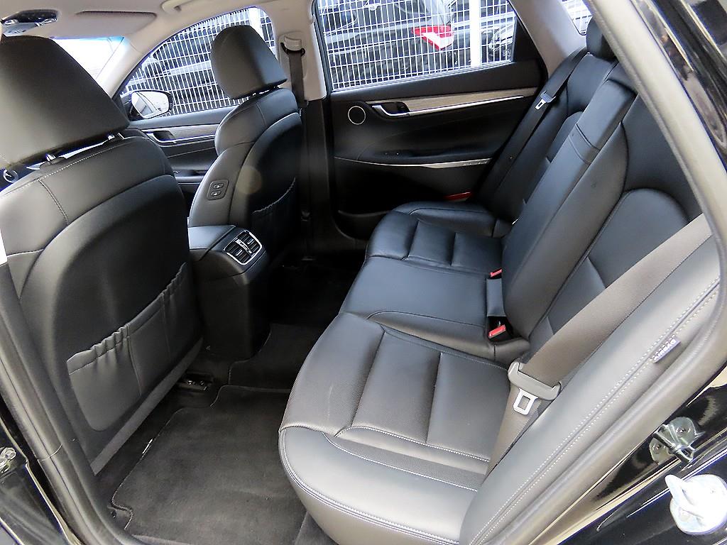 HYUNDAI Grandeur - Vista 6