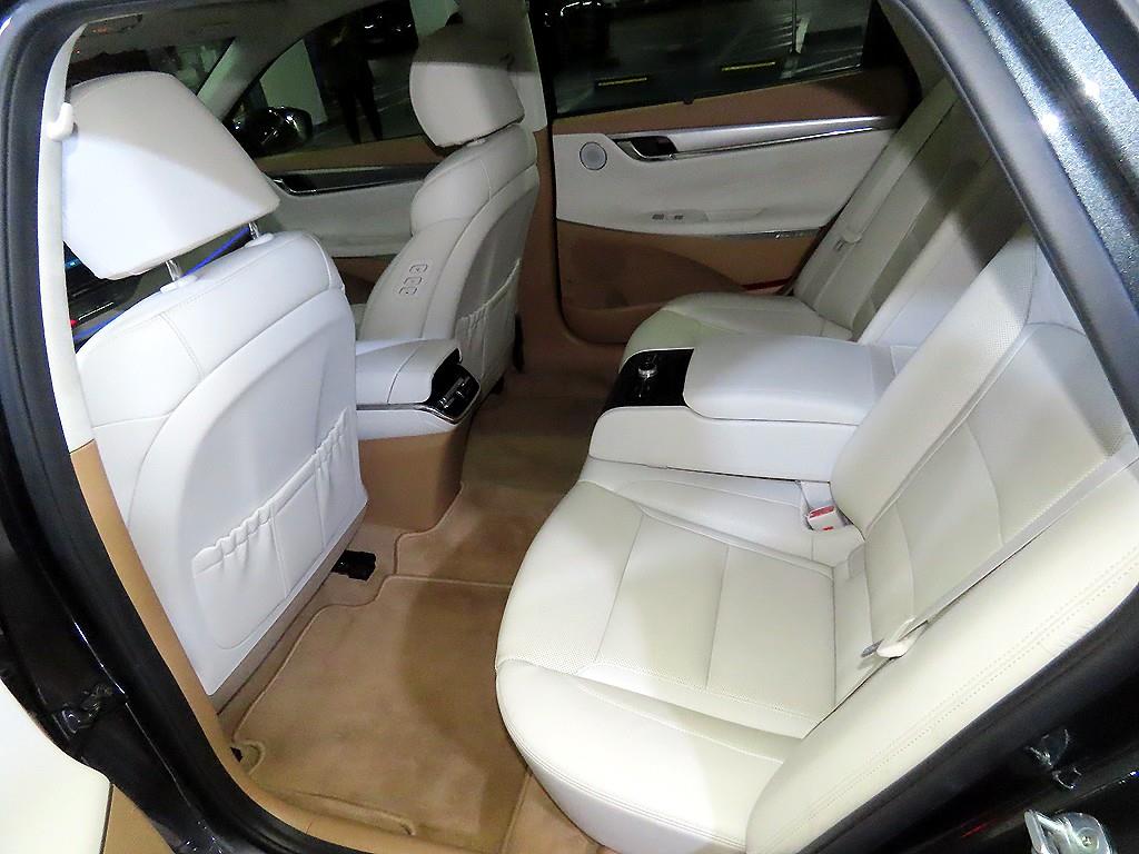 HYUNDAI Grandeur - Vista 7