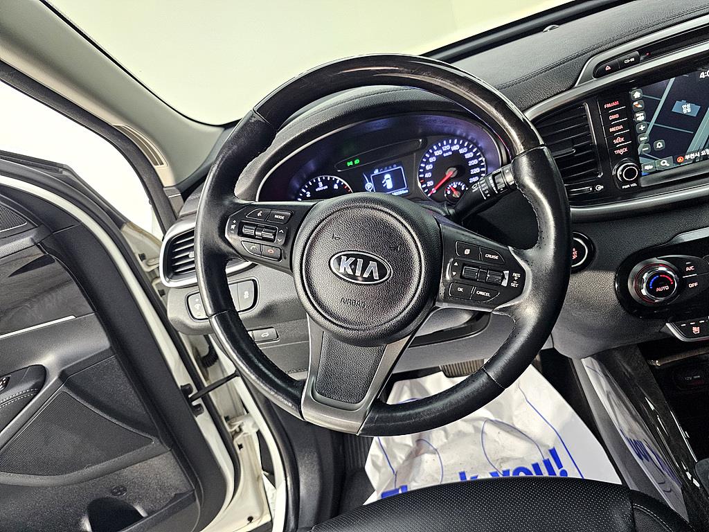 KIA Sorento - Vista 12