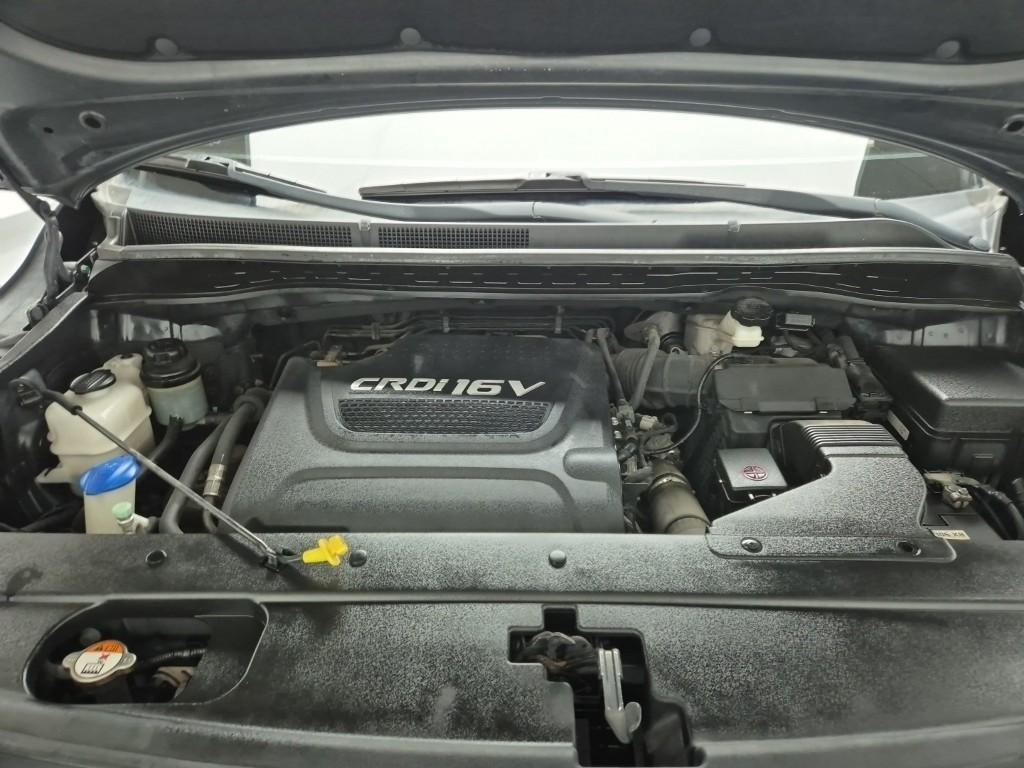 KIA Carnival - Vista 5