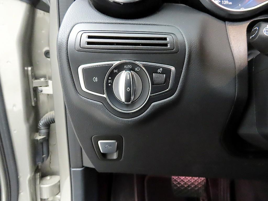 Mercedes Benz GLC Class - Vista 12