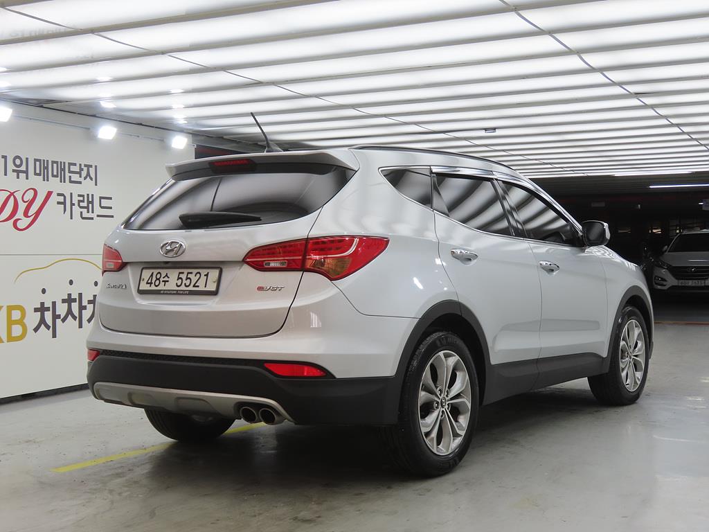 HYUNDAI Santa Fe - Vista 4