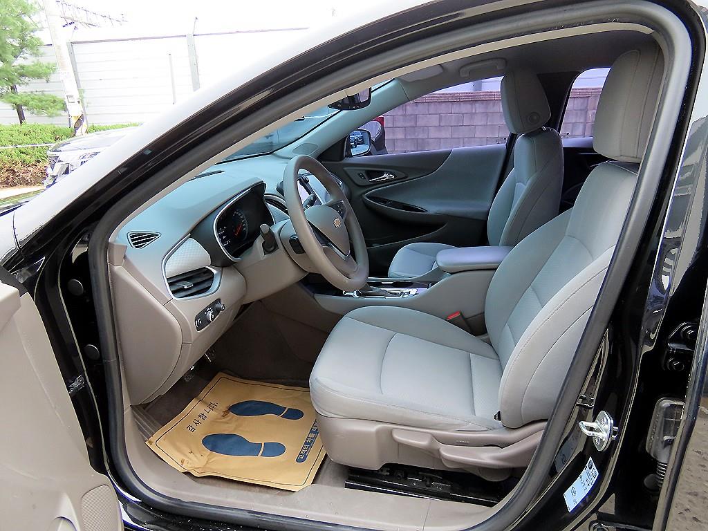 Chevrolet Malibu - Vista 5