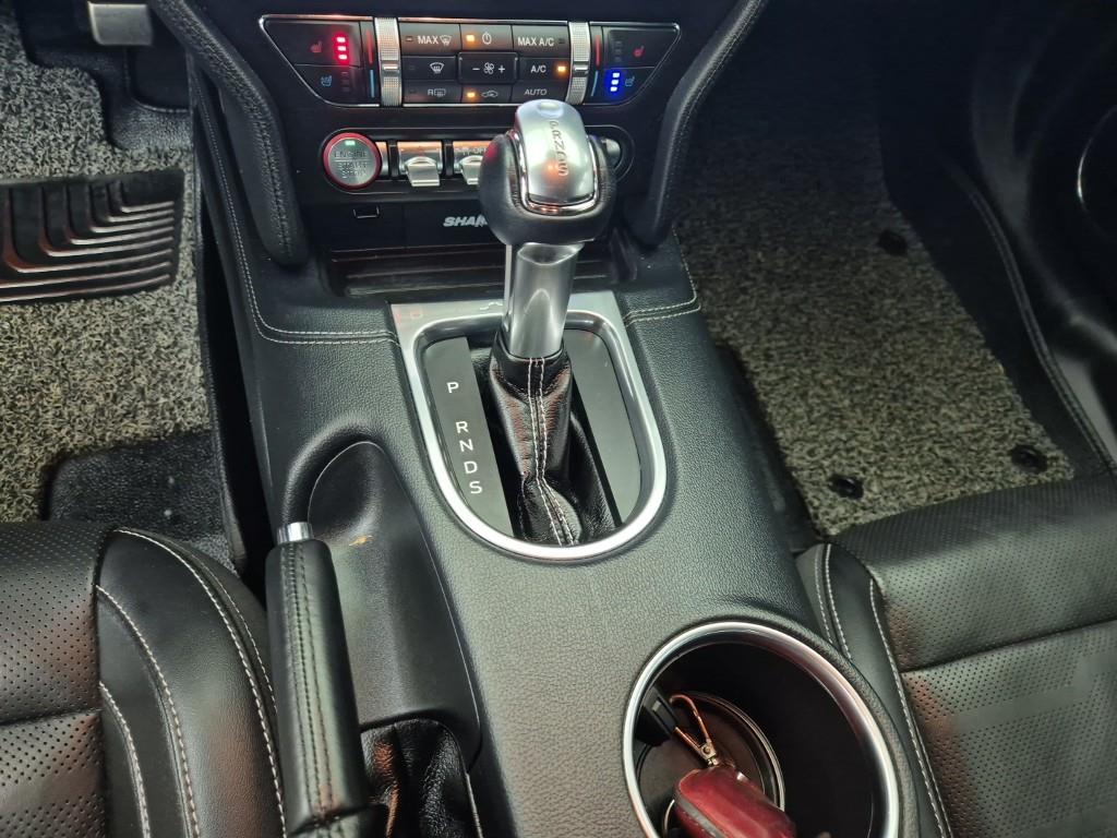 Ford Mustang - Vista 8