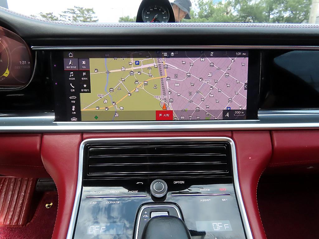 Porsche Panamera - Vista 12