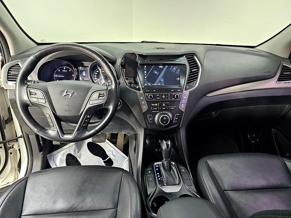HYUNDAI Maxcruz - Vista 5
