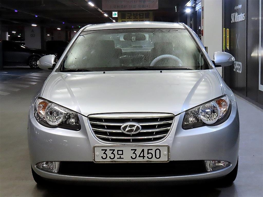 HYUNDAI Avante - Vista 2