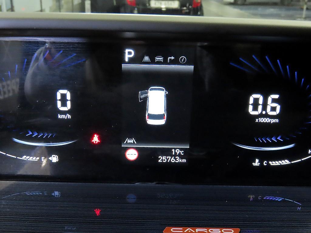 HYUNDAI Staria - Vista 9